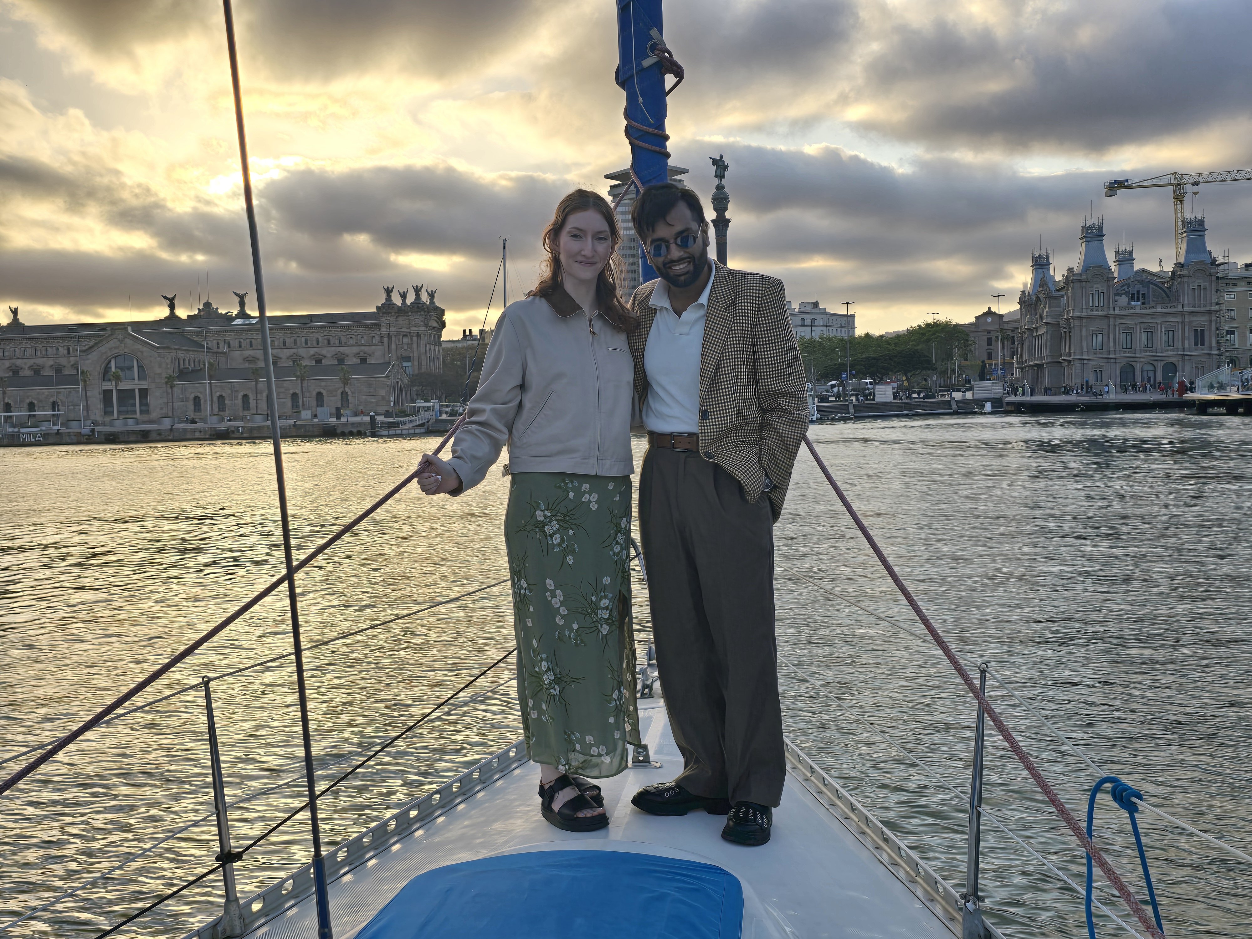 propuesta-matrimonio-barco-atardecer-mediterraneo